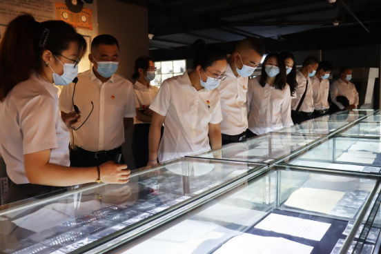 交通产业Ezpay-交服公司召开“强化廉洁意识 筑牢思想防线”思廉日主题活动